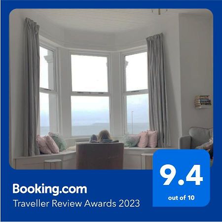 Stunning 3 Bed Seafront Mansion Building Sleeps 6 Adults Or 8 With Kids Appartement Portrush Buitenkant foto