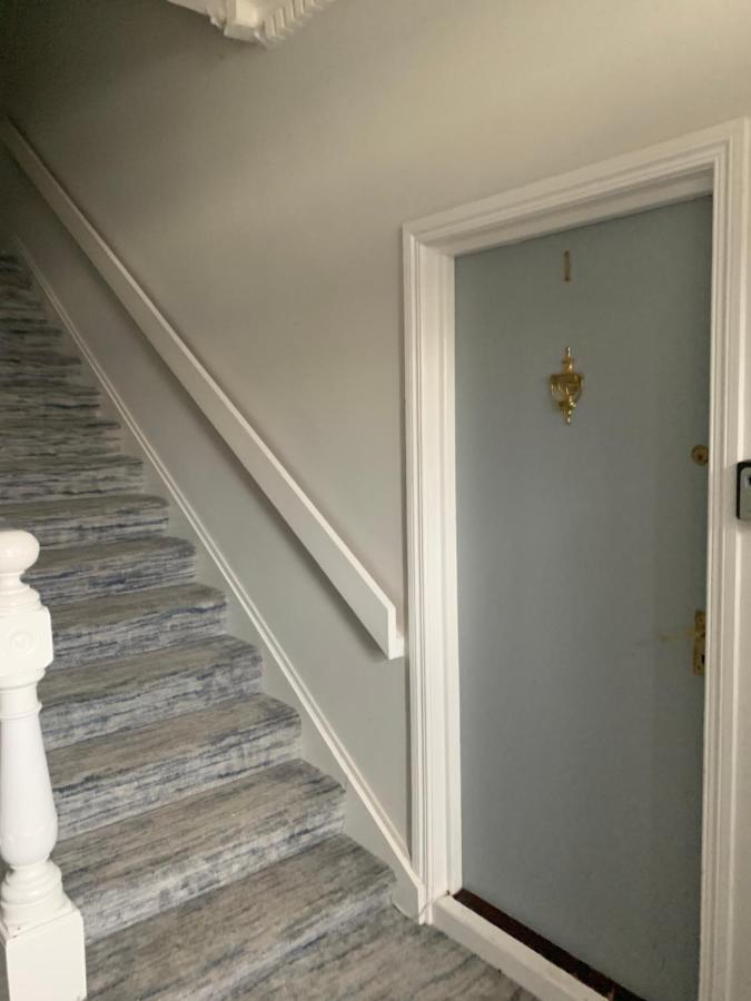 Stunning 3 Bed Seafront Mansion Building Sleeps 6 Adults Or 8 With Kids Appartement Portrush Buitenkant foto