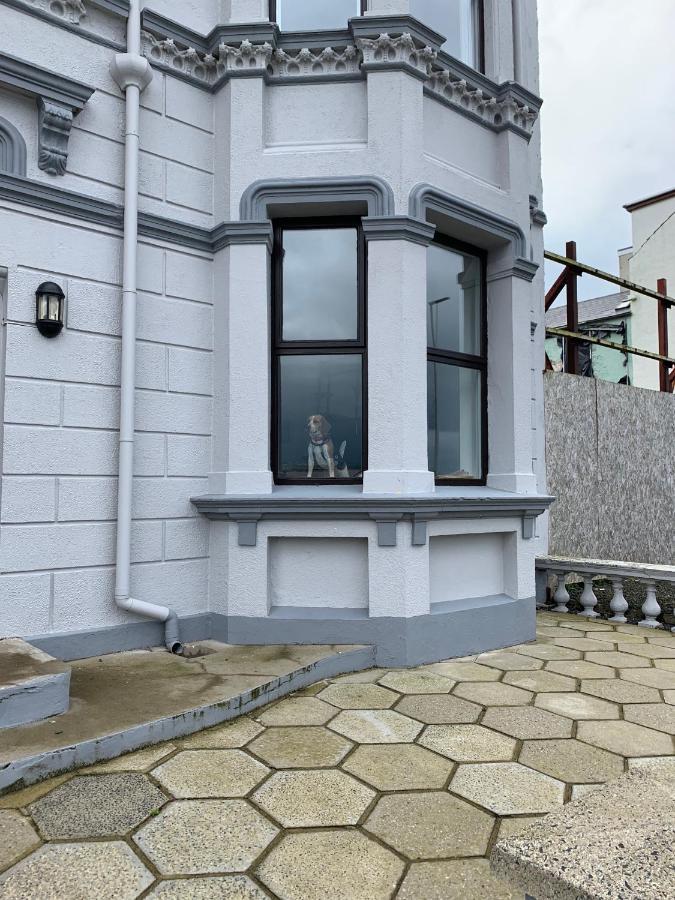 Stunning 3 Bed Seafront Mansion Building Sleeps 6 Adults Or 8 With Kids Appartement Portrush Buitenkant foto